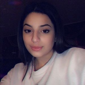 Meet your Posher, Sabrina